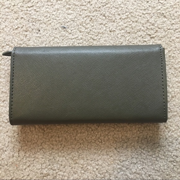 Brand New Wallet!! - Picture 3 of 3